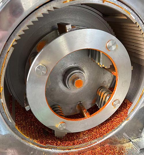 Chili Machine de broyage de poudre prête pour l’essai
