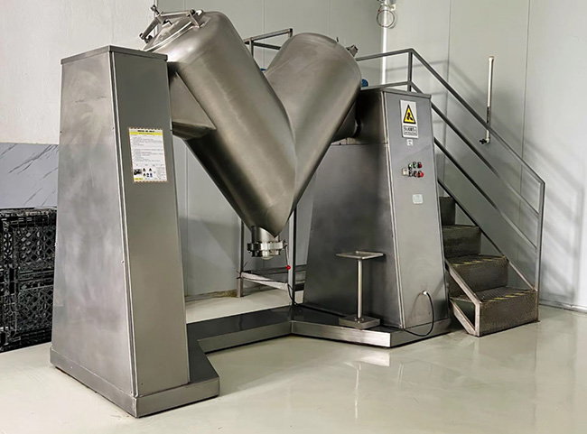 Mélangeur de type v de 250L pour poudre de protéines composées avec une chambre de mélange exempte d’agitateurs internes